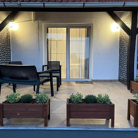 Lux Apartman Buek Bagian luar foto