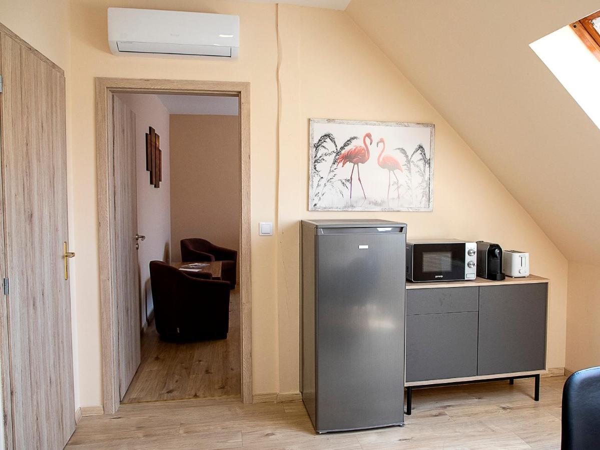Lux Apartman Buek Bagian luar foto